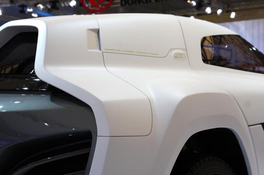  ChangAn E301 Concept 2009 года  (фото 9 из 69)
